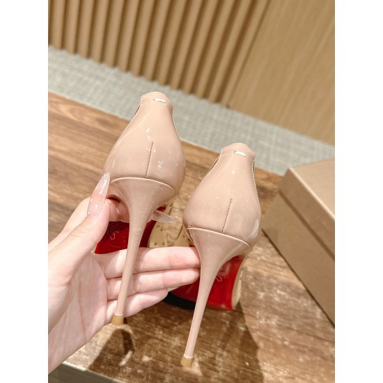 MM6 sandals