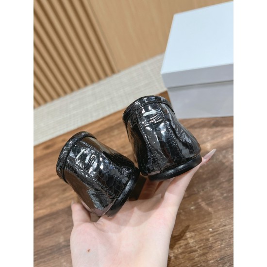 MM6 sneakers