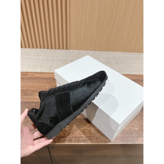 MM6 sneakers