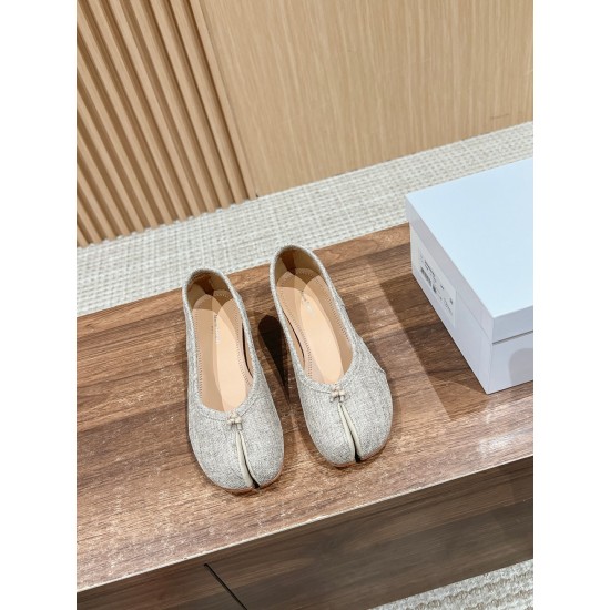 MM6 sneakers MM6 sneakers
