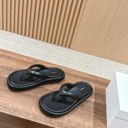 The row slippers