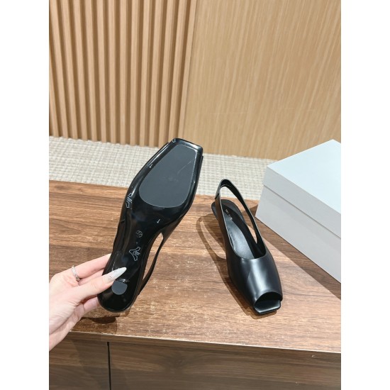 MM6 sandals