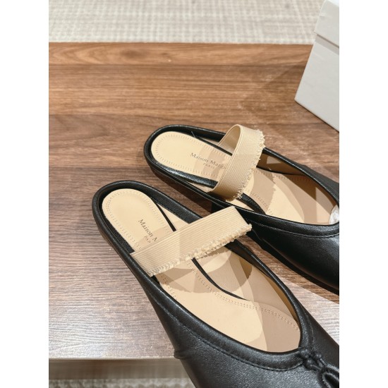MM6 sneakers