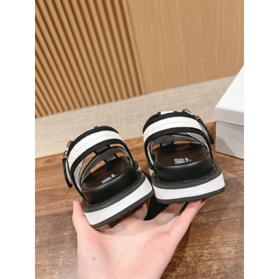 MM6 sandals