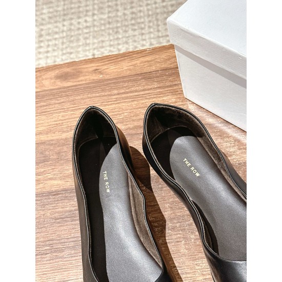 The row sandals