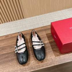 RV ballet shoes