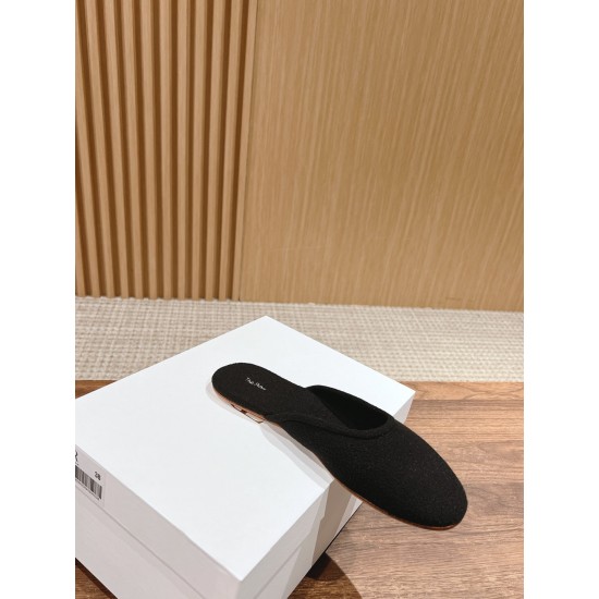 MM6 slippers