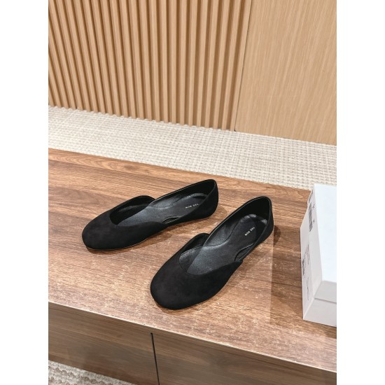 MM6 sandals
