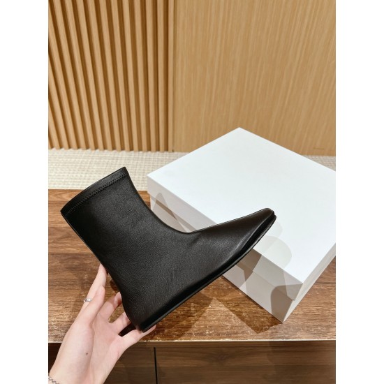 The row boots