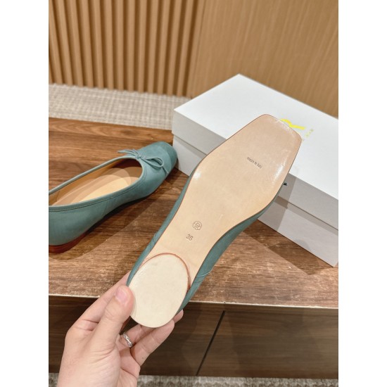 The row sandals