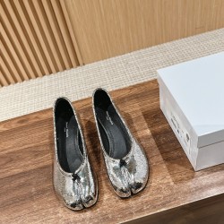 MM6 sneakers