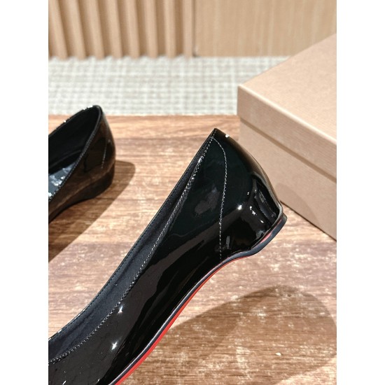 MM6 sandals