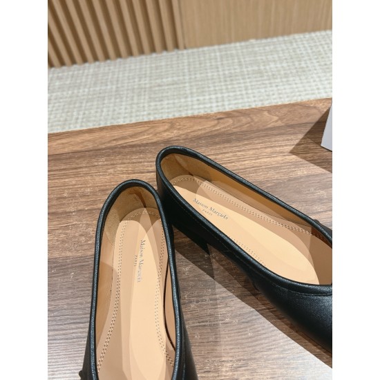 MM6 sneakers