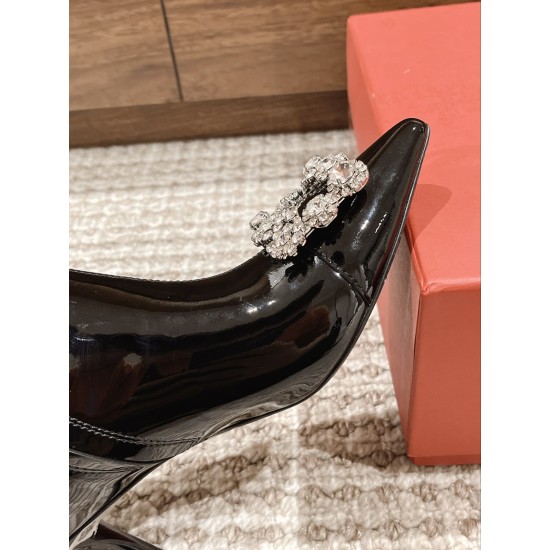 RV high heels
