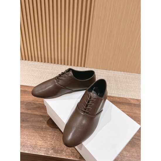 MM6 sandals