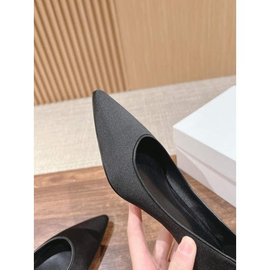 MM6 sandals