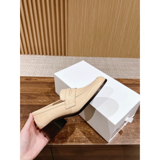 The row loafers The row loafers