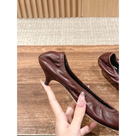 The row sandals