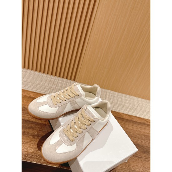 MM6 sandals