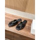 MM6 slippers