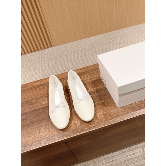 The row sandals