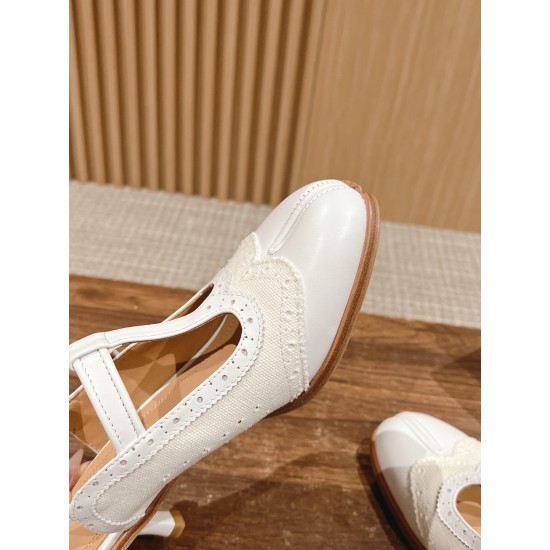 MM6 sandals