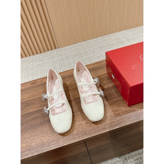 RV Mary Jane Shoes