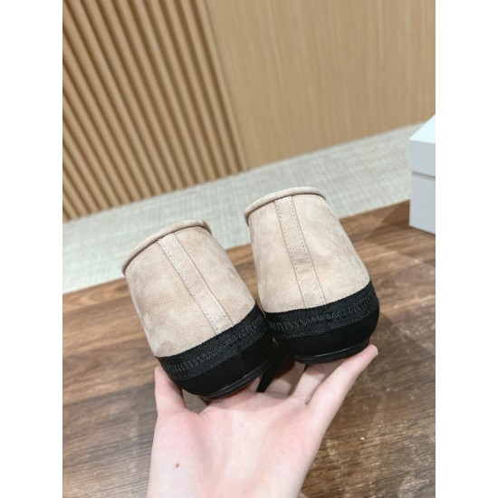 The row boots
