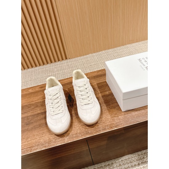 MM6 sandals