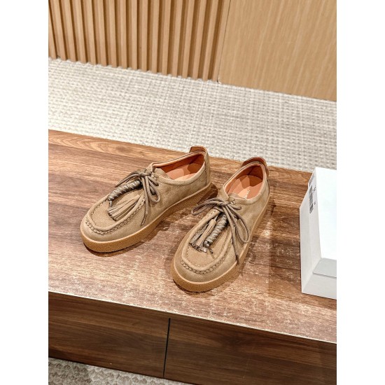 MM6 slippers