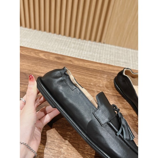 MM6 sandals