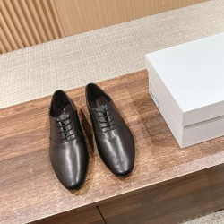 The row sandals