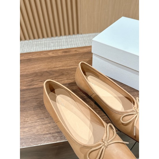 The row sandals
