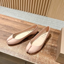 MM6 sandals