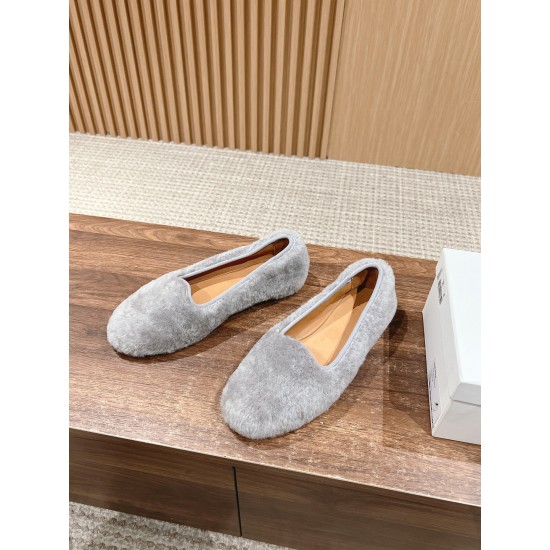 The row boots
