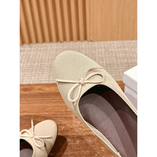 The row sandals