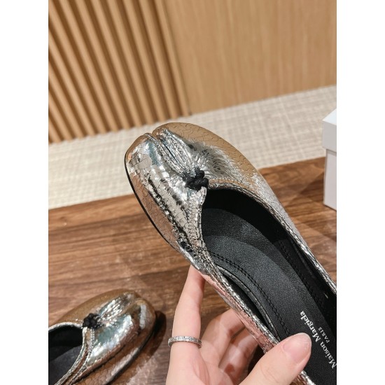 MM6 sneakers