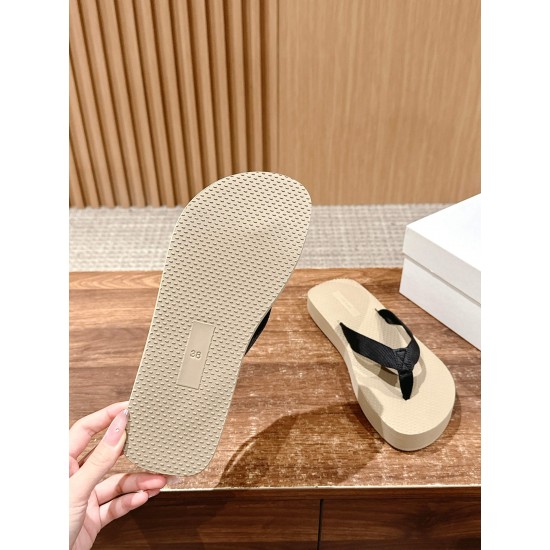 The row slippers