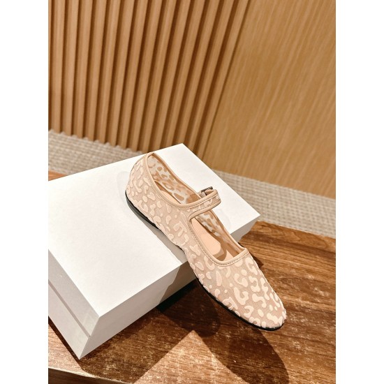The row sandals