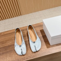 MM6 sneakers