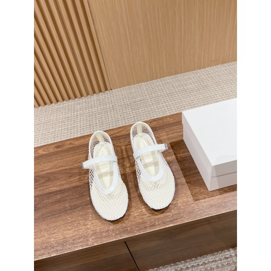 The row sandals
