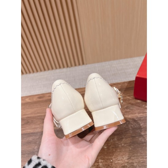 RV Mary Jane Shoes