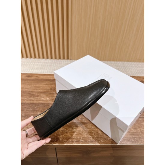 MM6 sneakers