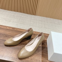 The row sandals