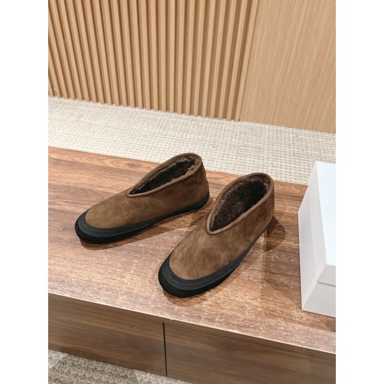 The row boots
