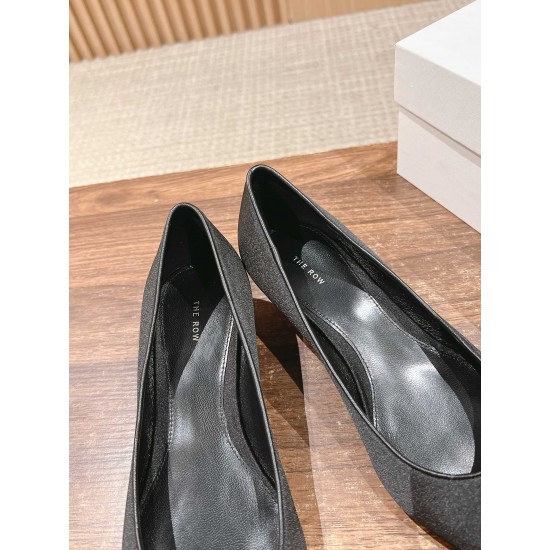 MM6 sandals
