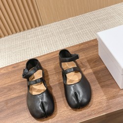 MM6 sandals