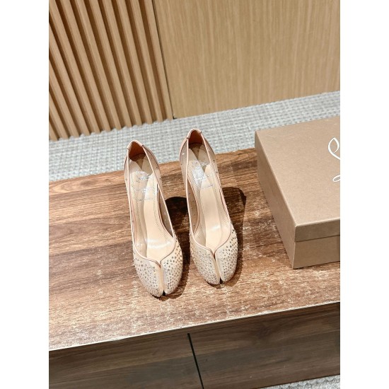 MM6 sandals