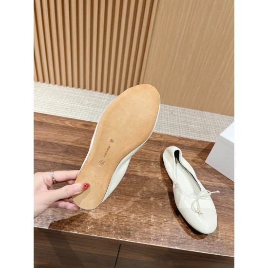 The row sandals