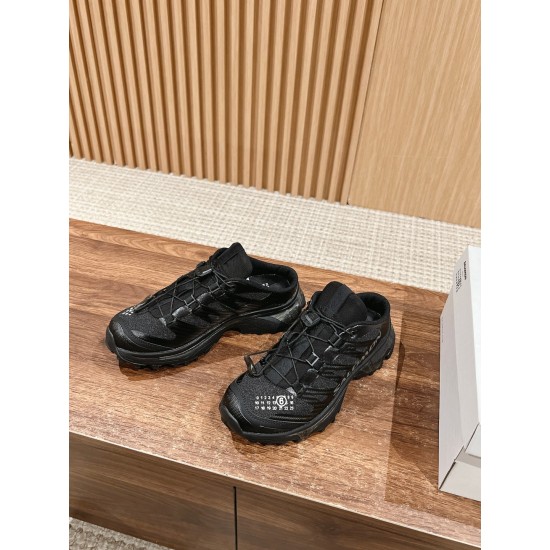 MM6 slippers